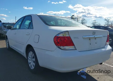 2005 Toyota Camry Le from USA, damaged, VIN 4T1BE32K35U631993